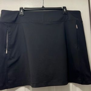 Black, cutter and buck size xxl skirt